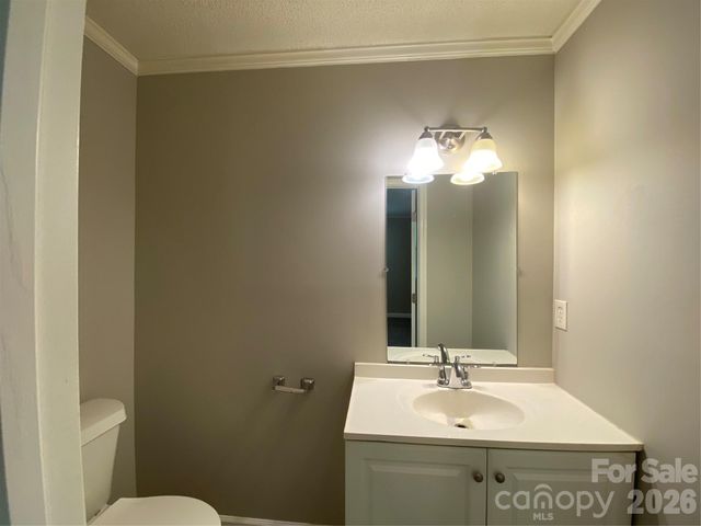 102 Mcdowell Street, Great Falls, SC 29055