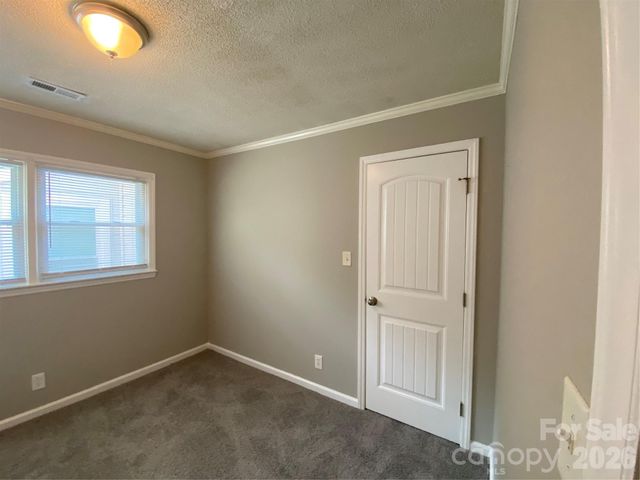 102 Mcdowell Street, Great Falls, SC 29055