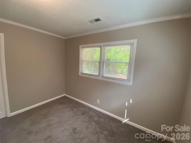 102 Mcdowell Street, Great Falls, SC 29055