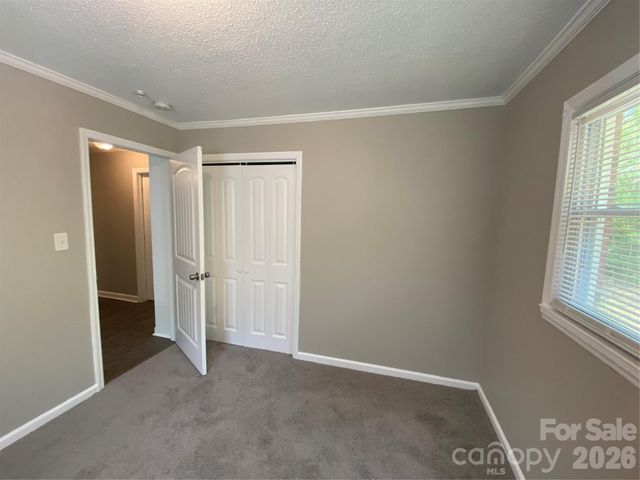 102 Mcdowell Street, Great Falls, SC 29055