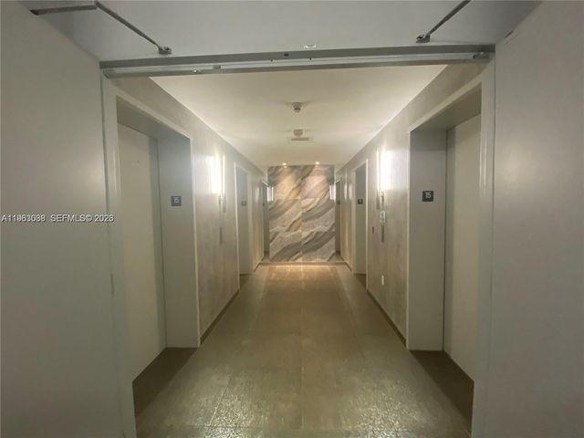 92 SW 3rd St 1509, Miami, FL 33130