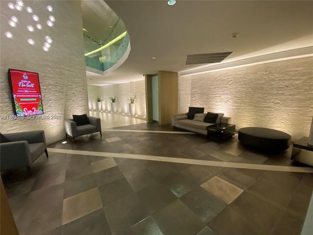 92 SW 3rd St 1509, Miami, FL 33130