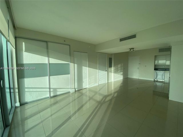 92 SW 3rd St 1509, Miami, FL 33130