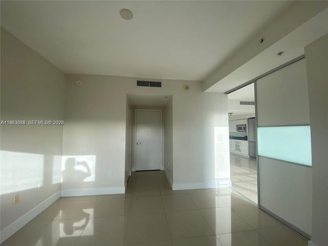 92 SW 3rd St 1509, Miami, FL 33130