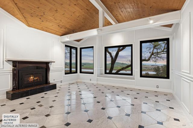 160 Crest Rd, Novato, CA 94945