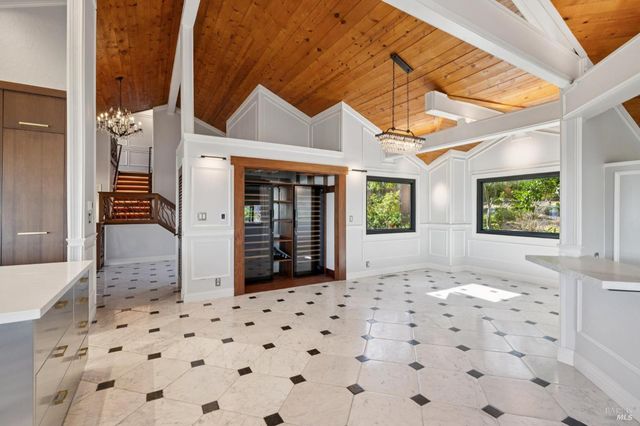 160 Crest Rd, Novato, CA 94945