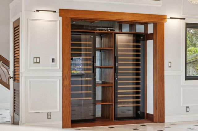 160 Crest Rd, Novato, CA 94945