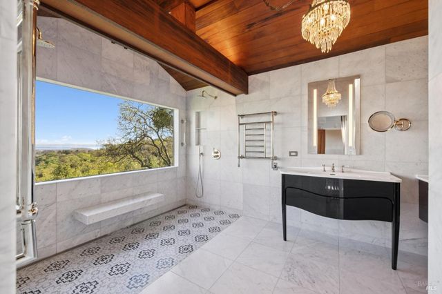 160 Crest Rd, Novato, CA 94945