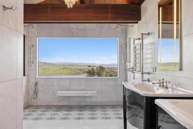 160 Crest Rd, Novato, CA 94945