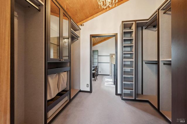 160 Crest Rd, Novato, CA 94945