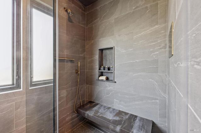 160 Crest Rd, Novato, CA 94945