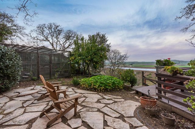 160 Crest Rd, Novato, CA 94945