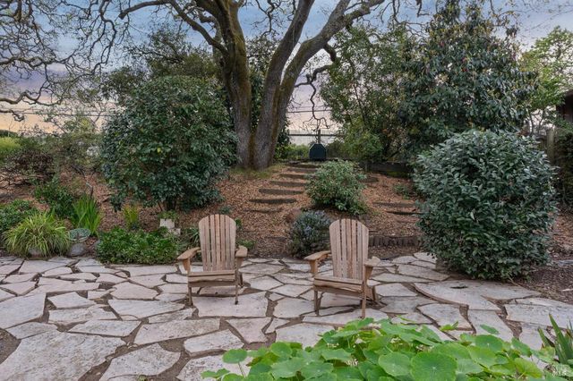 160 Crest Rd, Novato, CA 94945