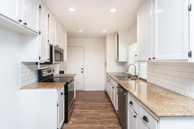 9169 Renee Ann St, Orangevale, CA 95662