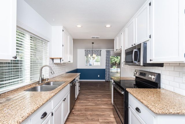 9169 Renee Ann St, Orangevale, CA 95662