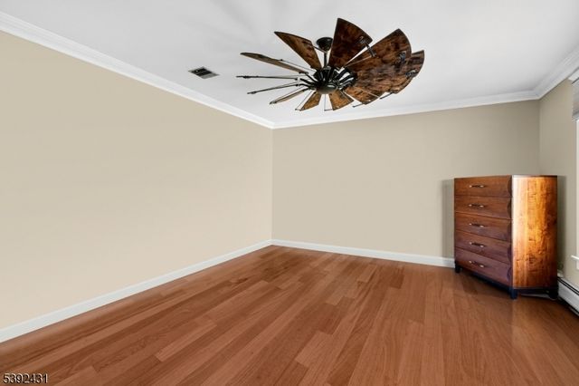 101 Cheshire Ln, Ringwood Boro, NJ 07456