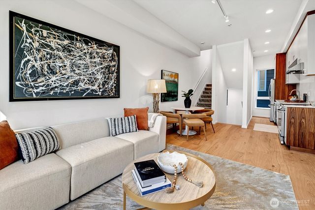 1233 E Roy Street, Seattle, WA 98102