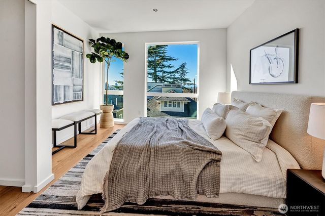 1233 E Roy Street, Seattle, WA 98102