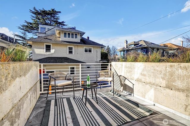 1233 E Roy Street, Seattle, WA 98102