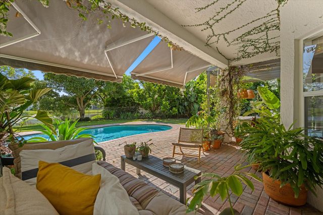 4138 Bluff Harbor Way, Wellington, FL 33449