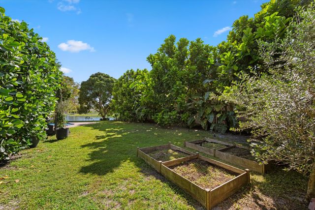 4138 Bluff Harbor Way, Wellington, FL 33449