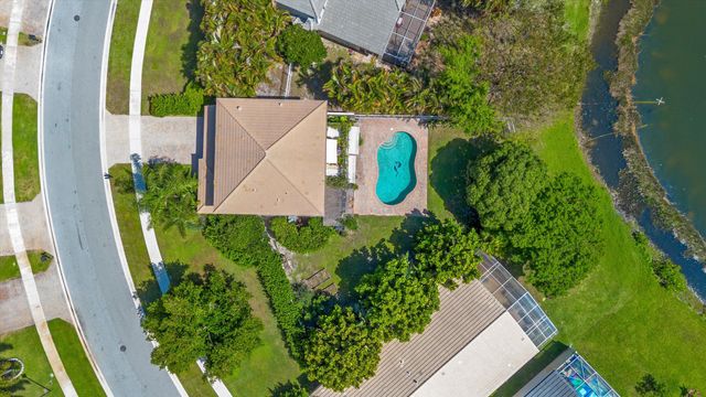 4138 Bluff Harbor Way, Wellington, FL 33449