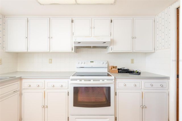 7550 GATES CIRCLE, Spring Hill, FL 34606