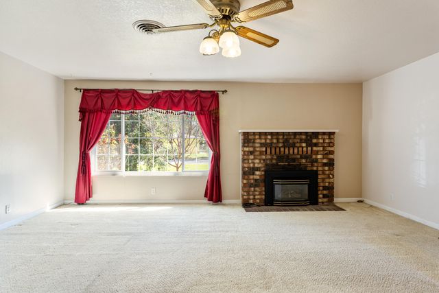 5142 Huntington Drive, Redding, CA 96002