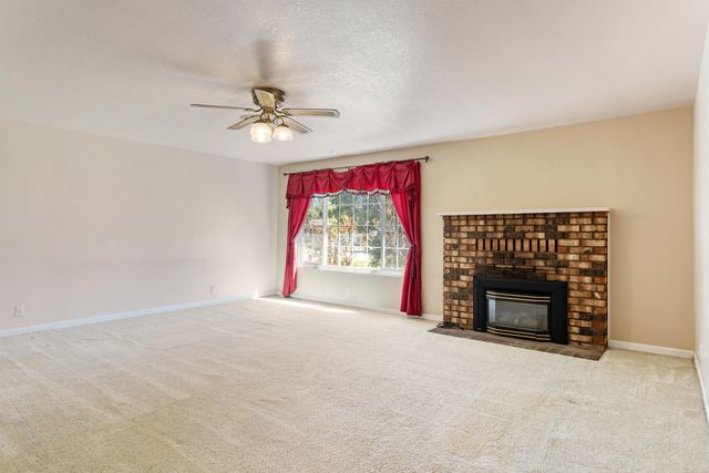 5142 Huntington Drive, Redding, CA 96002