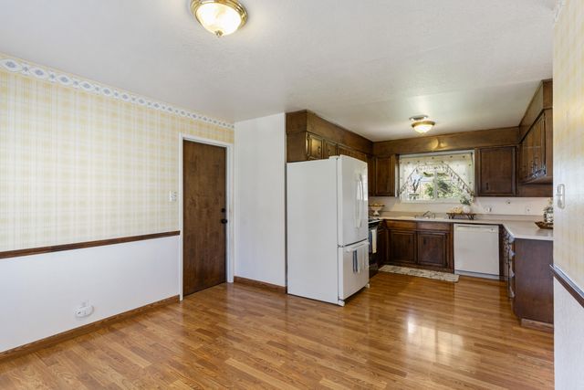 5142 Huntington Drive, Redding, CA 96002