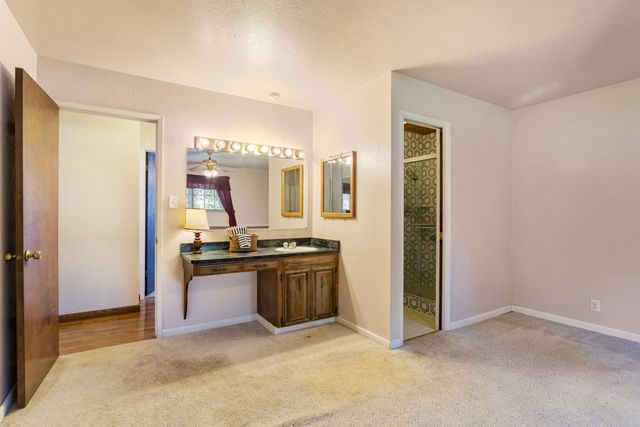 5142 Huntington Drive, Redding, CA 96002