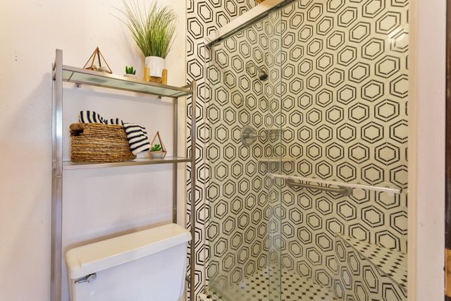 5142 Huntington Drive, Redding, CA 96002