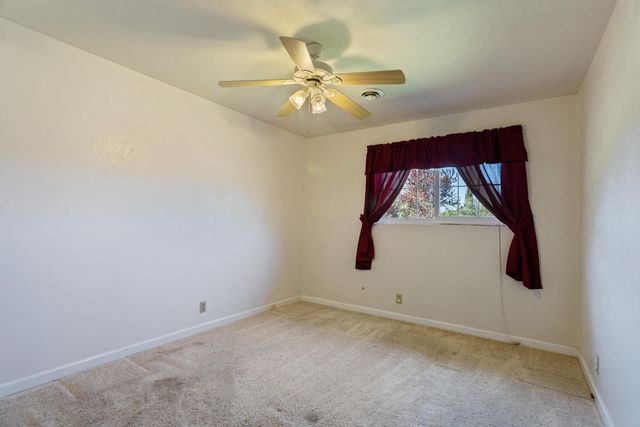 5142 Huntington Drive, Redding, CA 96002