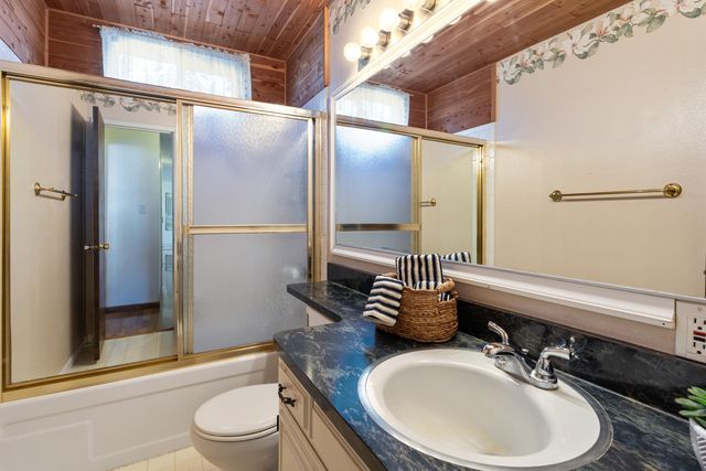 5142 Huntington Drive, Redding, CA 96002