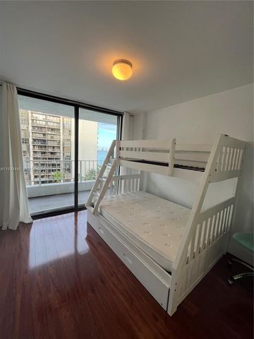 200 SE 15th Rd 11I, Miami, FL 33129