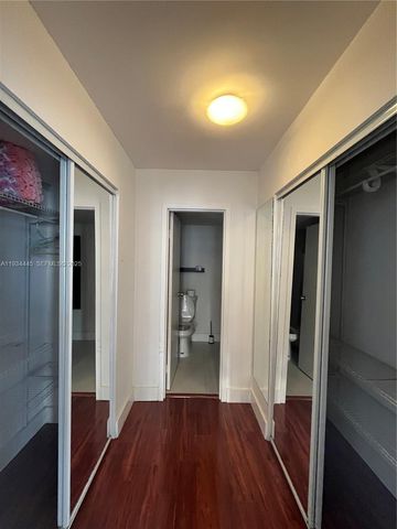 200 SE 15th Rd 11I, Miami, FL 33129