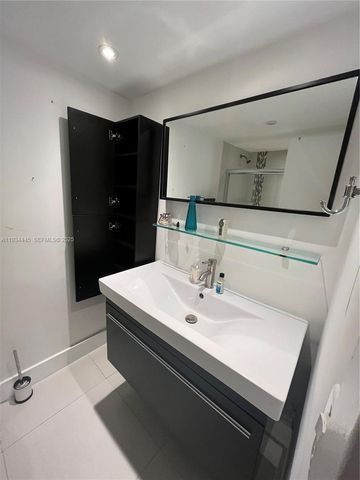 200 SE 15th Rd 11I, Miami, FL 33129