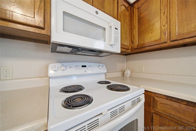1467 W Evergreen Lane, Claremore, OK 74017