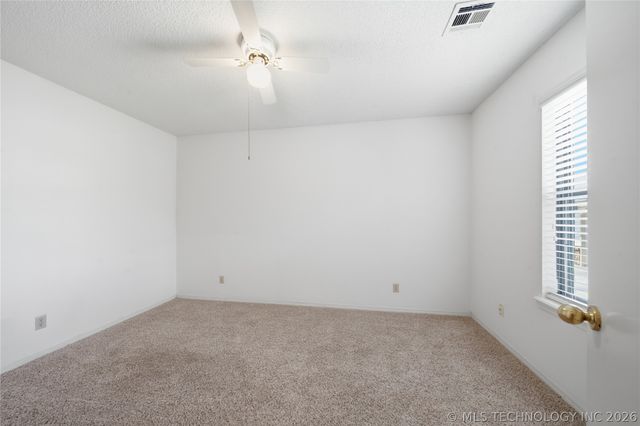 1467 W Evergreen Lane, Claremore, OK 74017