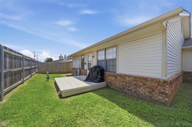 1467 W Evergreen Lane, Claremore, OK 74017