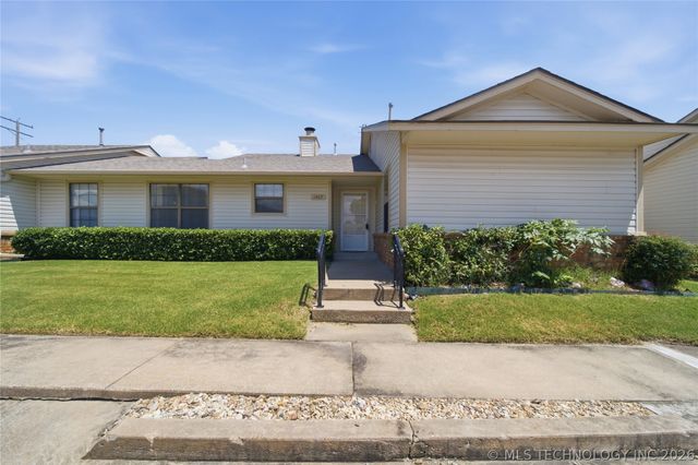 1467 W Evergreen Lane, Claremore, OK 74017