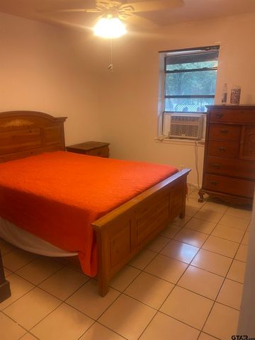 976 E WATER TOWER RD, Big Sandy, TX 75755