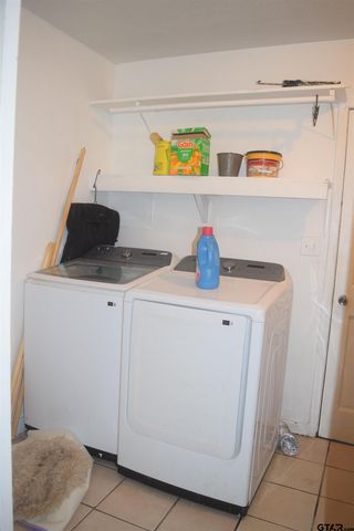 976 E WATER TOWER RD, Big Sandy, TX 75755