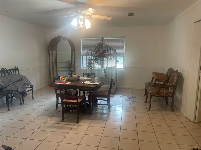 976 E WATER TOWER RD, Big Sandy, TX 75755