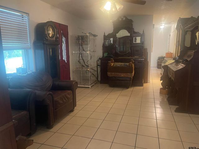 976 E WATER TOWER RD, Big Sandy, TX 75755