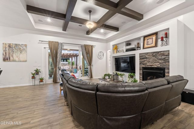 12248 CLIFTON HILL Road, Horizon City, TX 79928