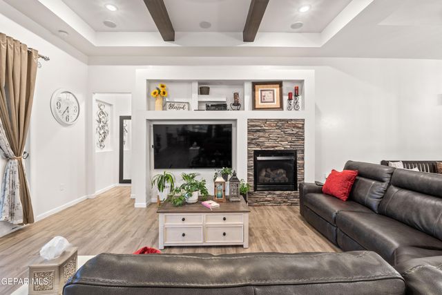 12248 CLIFTON HILL Road, Horizon City, TX 79928