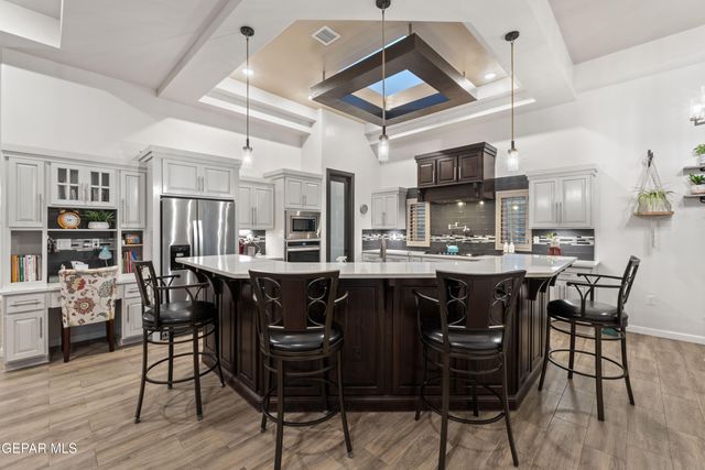 12248 CLIFTON HILL Road, Horizon City, TX 79928