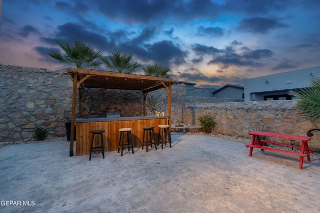 12248 CLIFTON HILL Road, Horizon City, TX 79928