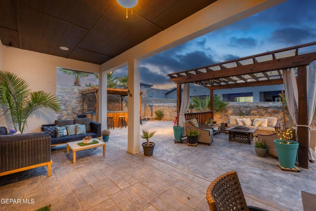 12248 CLIFTON HILL Road, Horizon City, TX 79928